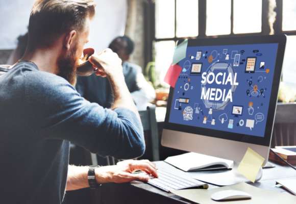 Social Media Use Image